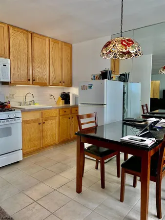 $1,625 | 101 South Plaza Place, Unit 802, Atlantic City, NJ 08401