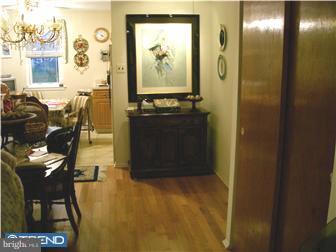 10722 Philcrest Road Philadelphia, PA 19154 - Photo 5 of 12 Dining Room