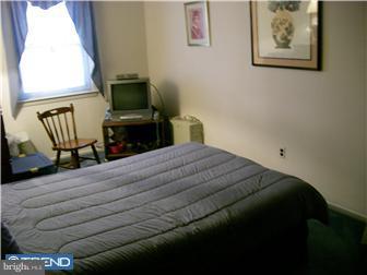 10722 Philcrest Road Philadelphia, PA 19154 - Photo 9 of 12 Bedroom 2