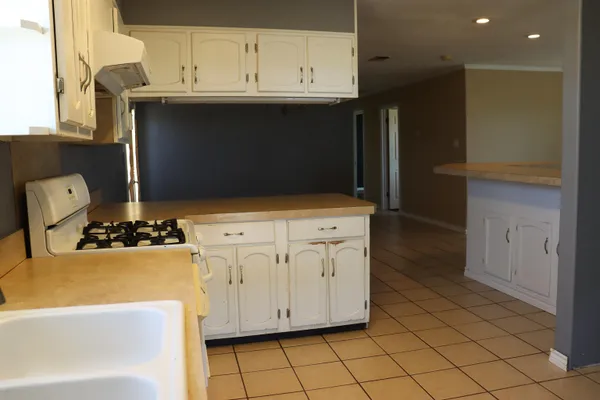 $250,000 | 315 County Road 114, San Saba, TX 76877
