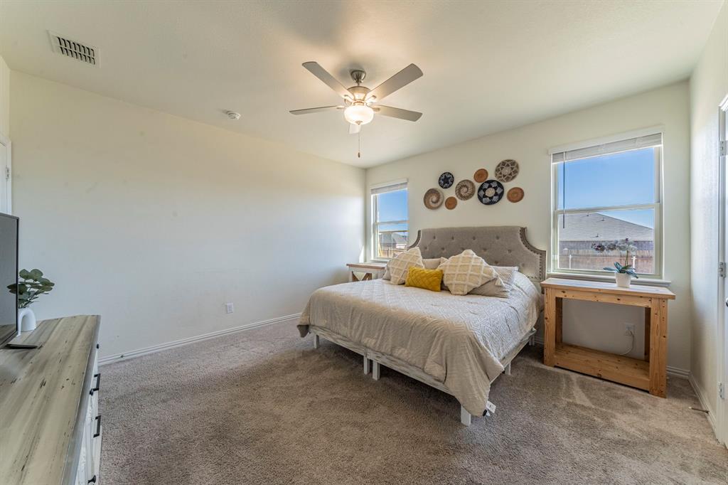 1240 Almond Road Azle, TX 76020 - Photo 10 of 26