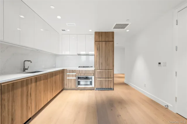 $980,000 | 13618 Maple Avenue, Unit 5G | Flushing