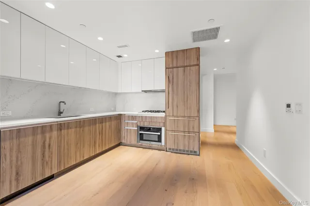 $980,000 | 13618 Maple Avenue, Unit 5G | Flushing