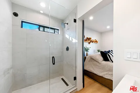 $2,895,000 | 22269 Avenue San Luis, Woodland Hills, CA 91364