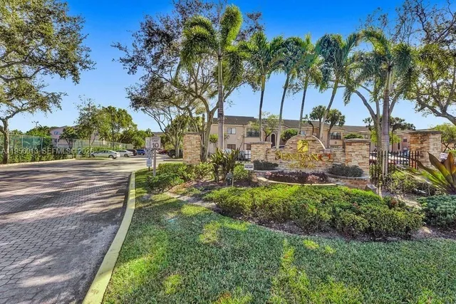 $1,800 | 2736 South University Drive, Unit 1201, Davie, FL 33328