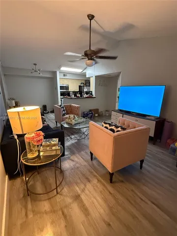 $1,800 | 2736 South University Drive, Unit 1201, Davie, FL 33328