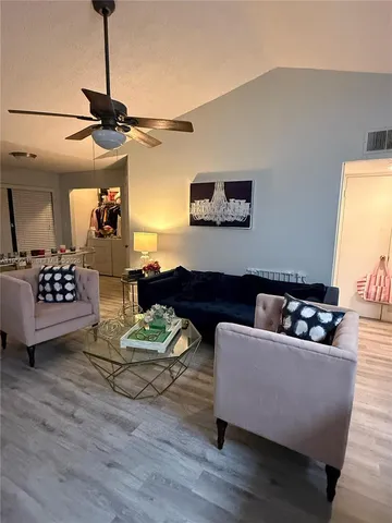 $1,800 | 2736 South University Drive, Unit 1201, Davie, FL 33328