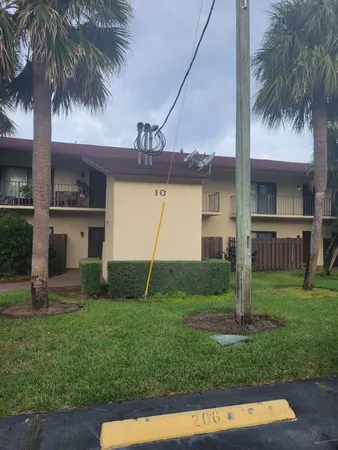 $110,000 | 2050 Oleander Boulevard, Unit 10105, Fort Pierce, FL 34950