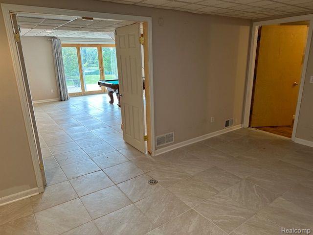 1949 North Kilburn Road Rochester, MI 48306 - Photo 14 of 18