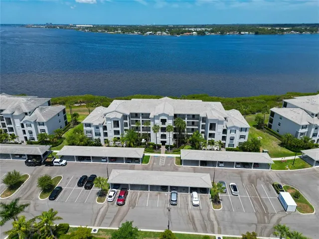 $350,000 | 1020 Tidewater Shores Loop, Unit 108, Bradenton, FL 34208
