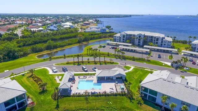 $350,000 | 1020 Tidewater Shores Loop, Unit 108, Bradenton, FL 34208