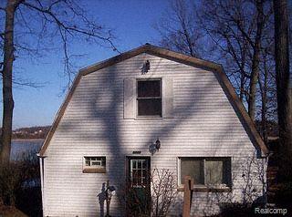 5255 Wayne Road White Lake, MI 48383 - Photo 1 of 1 EXTERIOR