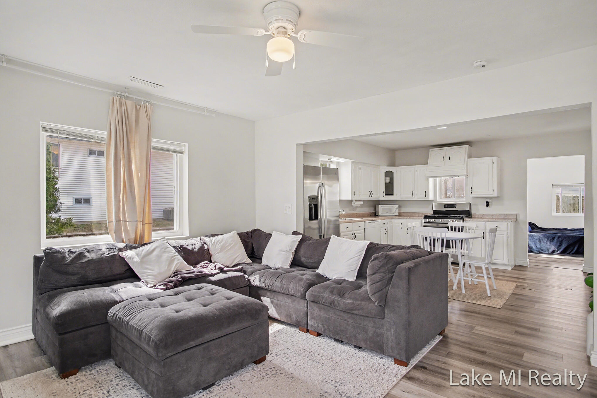 3809 Jefferson Avenue Southeast Wyoming, MI 49548 - Photo 2 of 16 DSCF3880