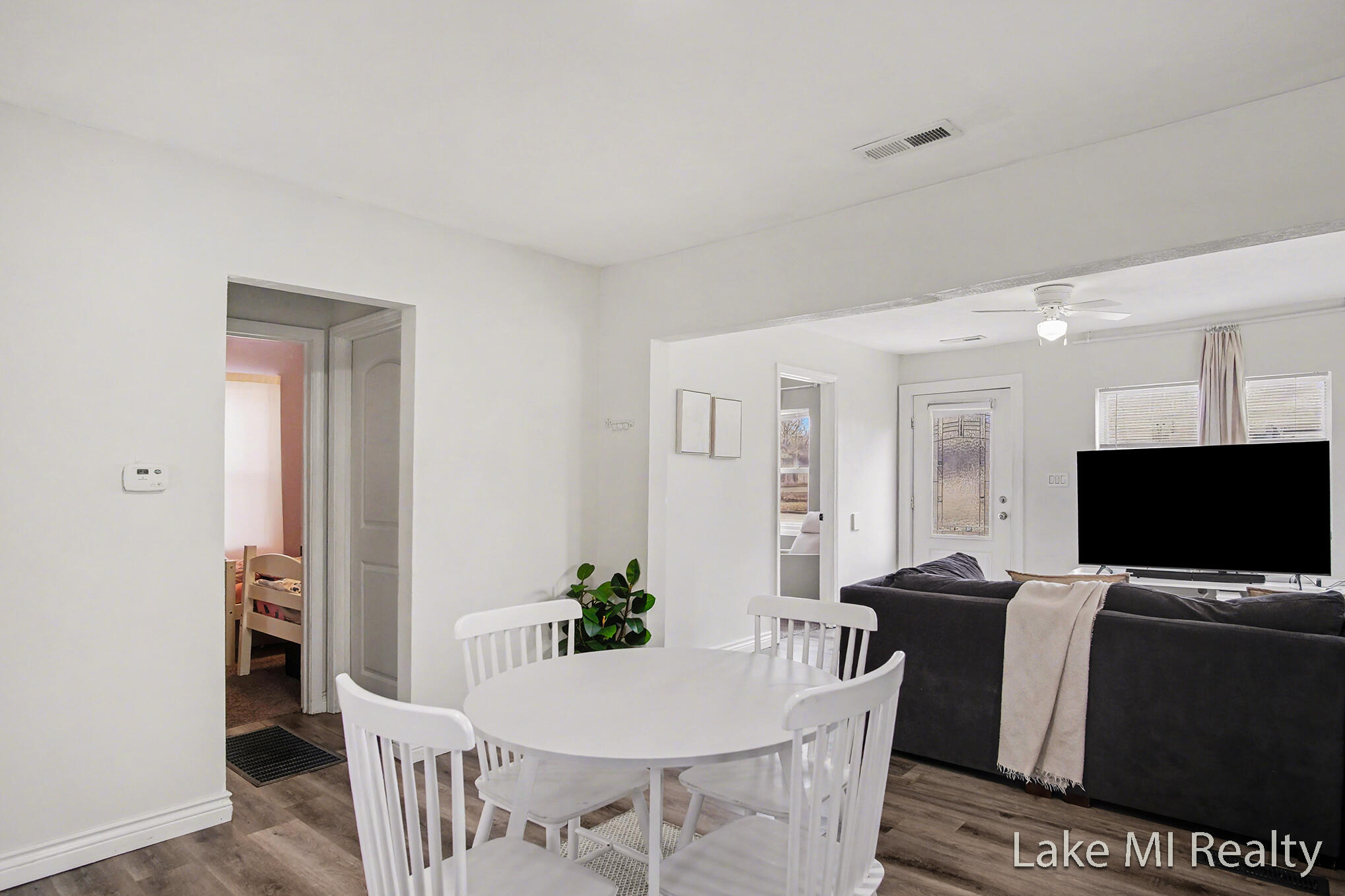 3809 Jefferson Avenue Southeast Wyoming, MI 49548 - Photo 5 of 16 DSCF3896