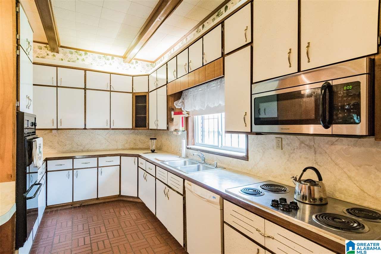 926 Pine Hill Road Birmingham, AL 35235 - Photo 14 of 47