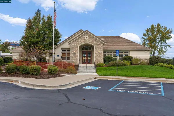 $1,650,000 | 995 Rosehedge Court, Concord, CA 94521