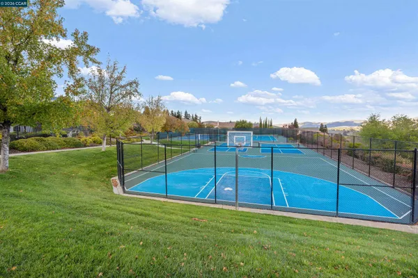 $1,650,000 | 995 Rosehedge Court, Concord, CA 94521