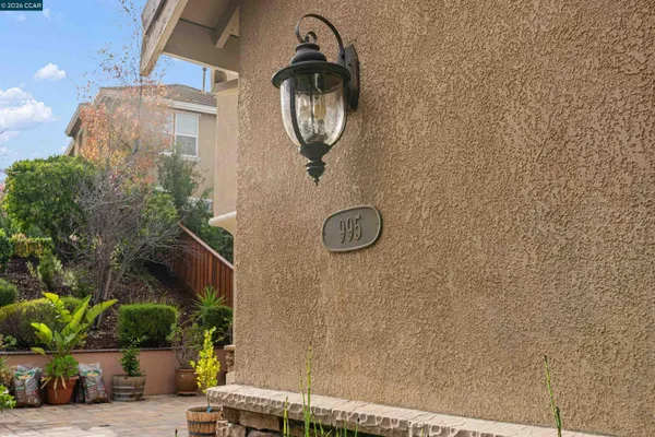 $1,650,000 | 995 Rosehedge Court, Concord, CA 94521