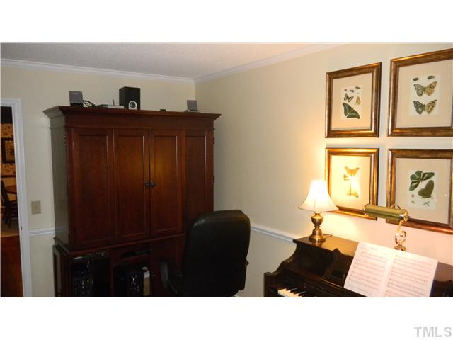 11929 Appaloosa Run East Raleigh, NC 27613 - Photo 16 of 22 Studio/Study/Office