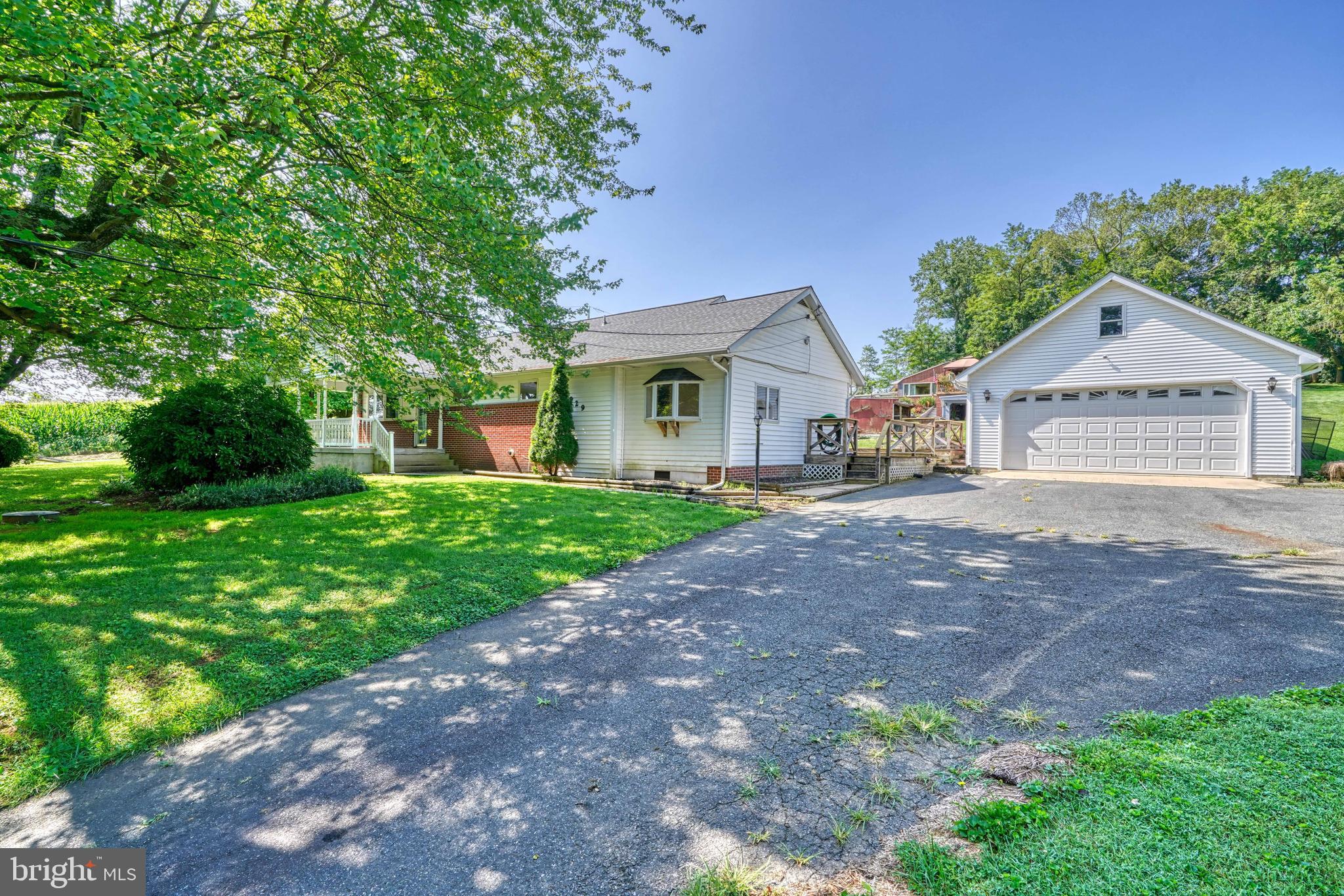 1929 Poole Road Darlington, MD 21034 - Photo 3 of 64