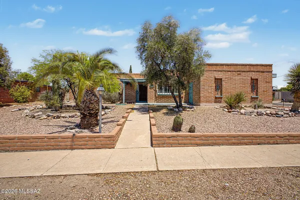 $375,000 | 602 North Camino Seco, Tucson, AZ 85710
