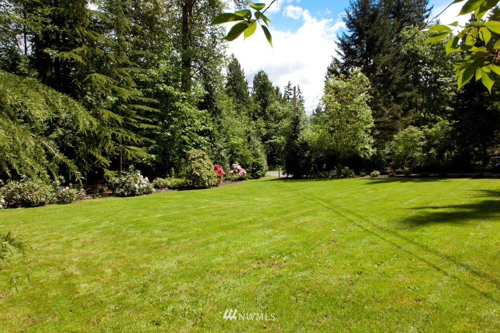 23008 53rd Avenue Southeast Bothell, WA 98021 - Photo 2 of 15