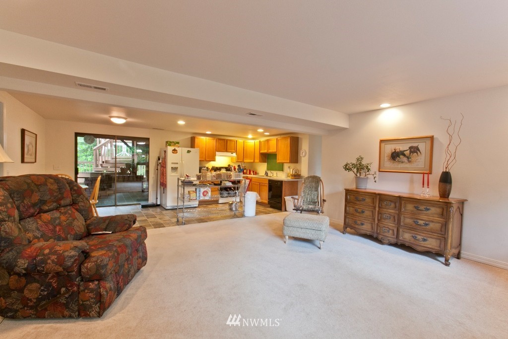 23008 53rd Avenue Southeast Bothell, WA 98021 - Photo 11 of 15