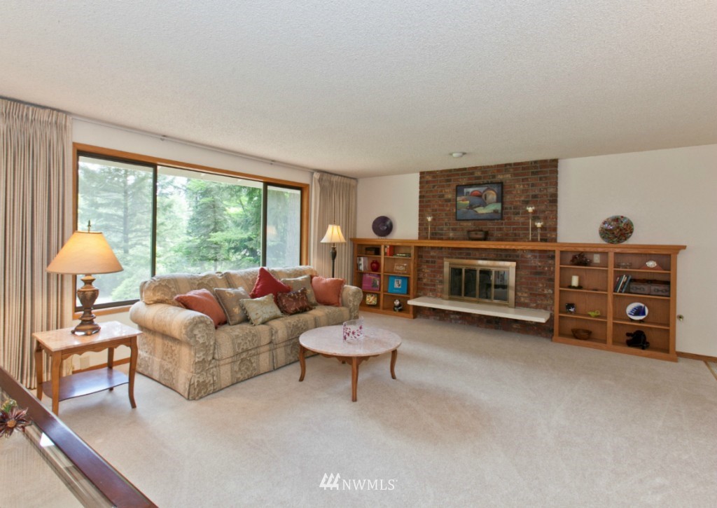 23008 53rd Avenue Southeast Bothell, WA 98021 - Photo 3 of 15