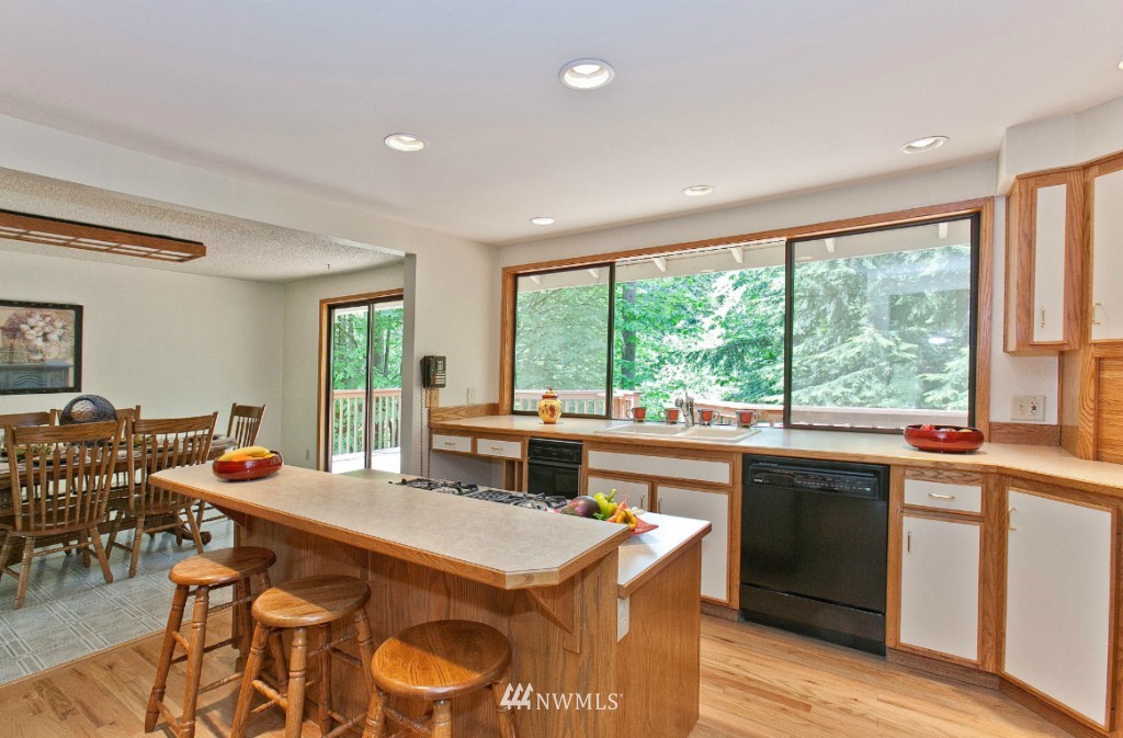 23008 53rd Avenue Southeast Bothell, WA 98021 - Photo 6 of 15