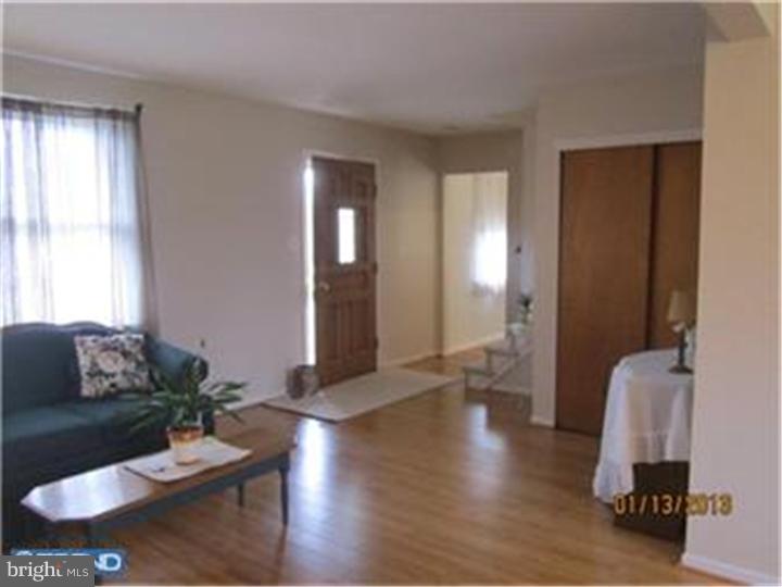 23 Barrel Run Road Quakertown, PA 18951 - Photo 6 of 25 Living Room