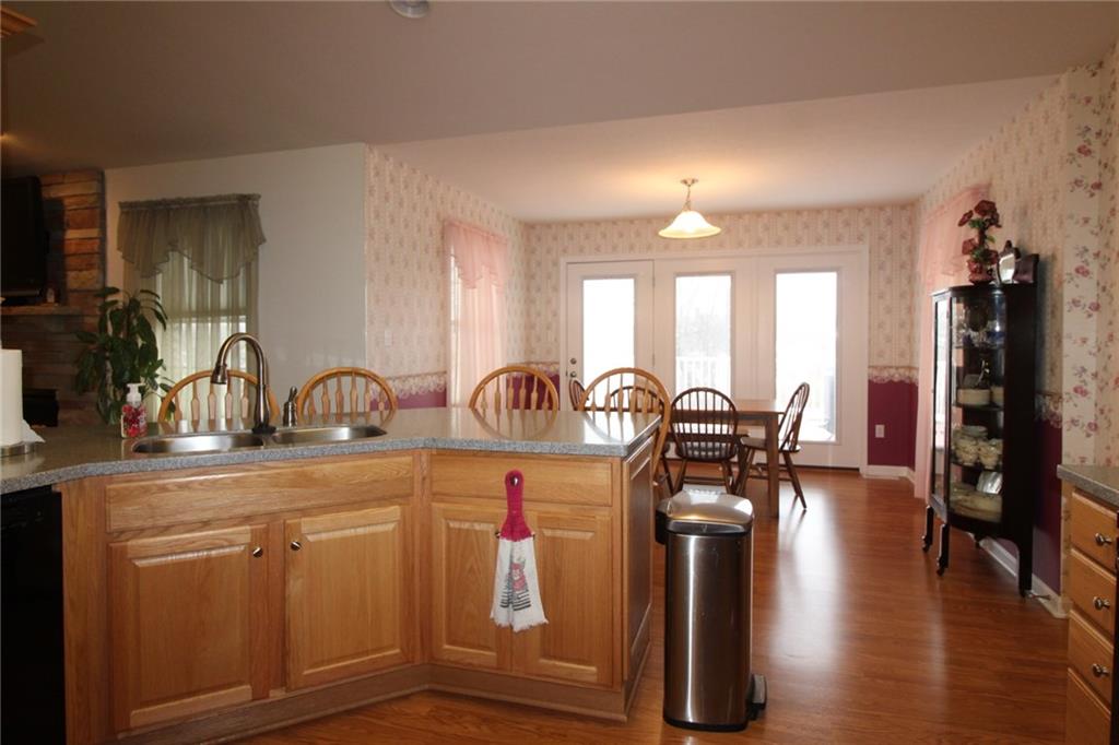 520 Wendel Road Irwin, PA 15642 - Photo 5 of 25 Gallery Image 5