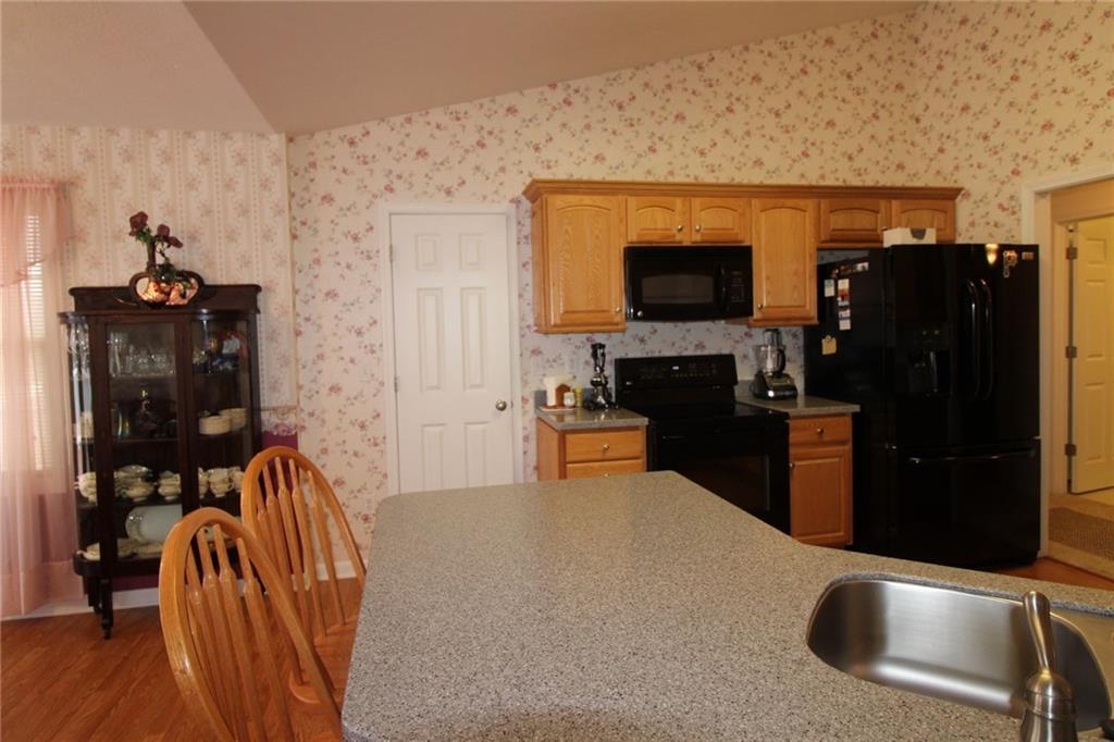 520 Wendel Road Irwin, PA 15642 - Photo 9 of 25 Gallery Image 9