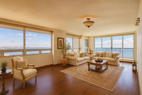 $849,000 | 1541 Brickell Avenue, Unit C2705, Miami, FL 33129