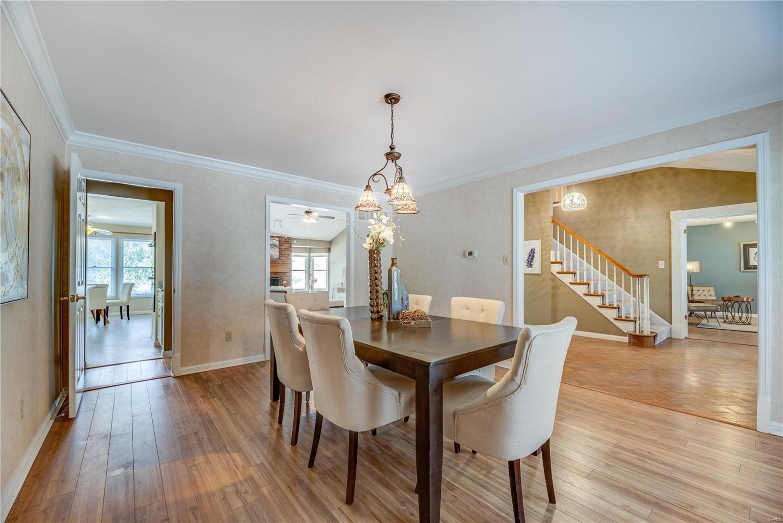 14136 Ladue Road Chesterfield, MO 63017 - Photo 8 of 27 Gallery Image 8