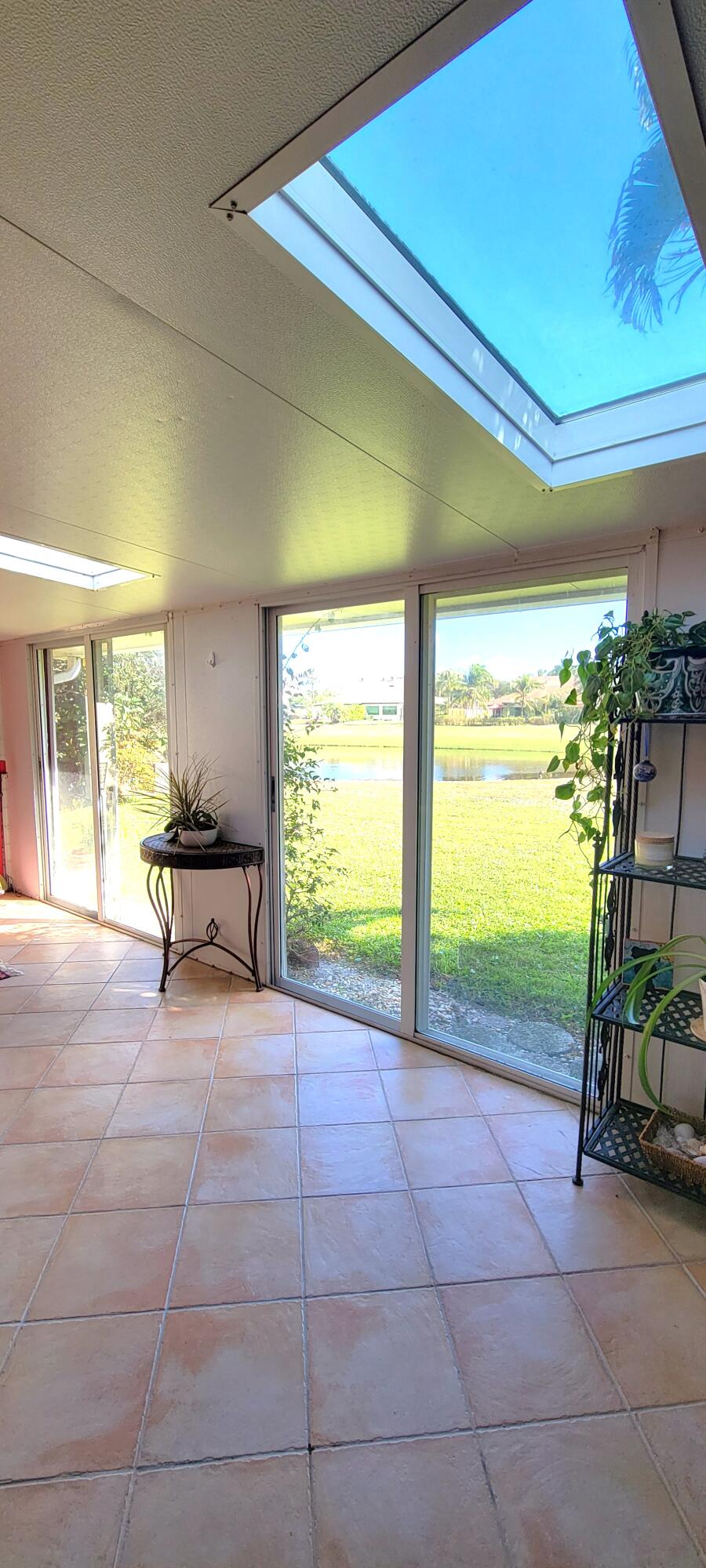 493 Southwest 28th Avenue Delray Beach, FL 33445 - Photo 34 of 48 20251120_110512