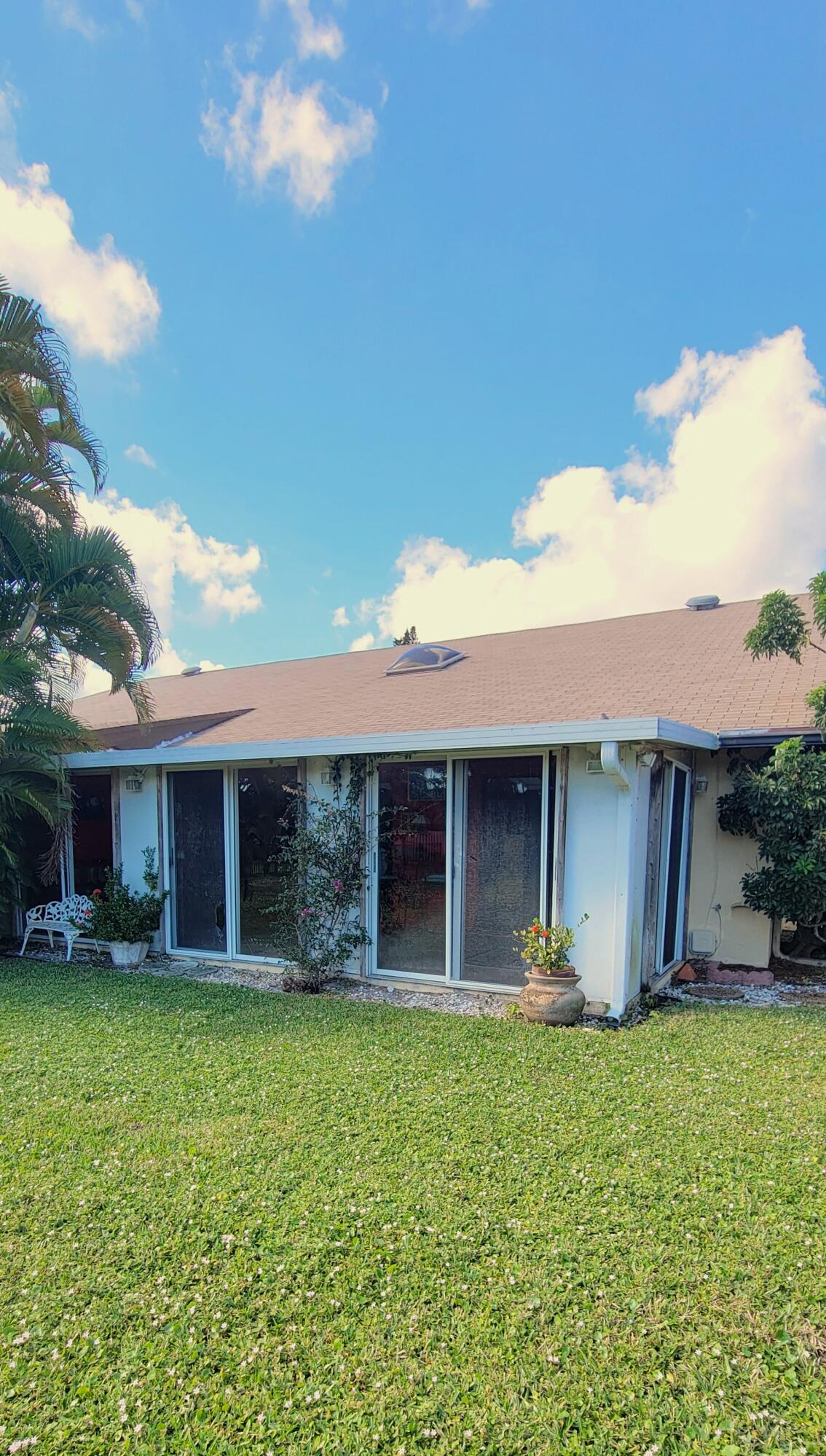 493 Southwest 28th Avenue Delray Beach, FL 33445 - Photo 41 of 48 20251120_113013
