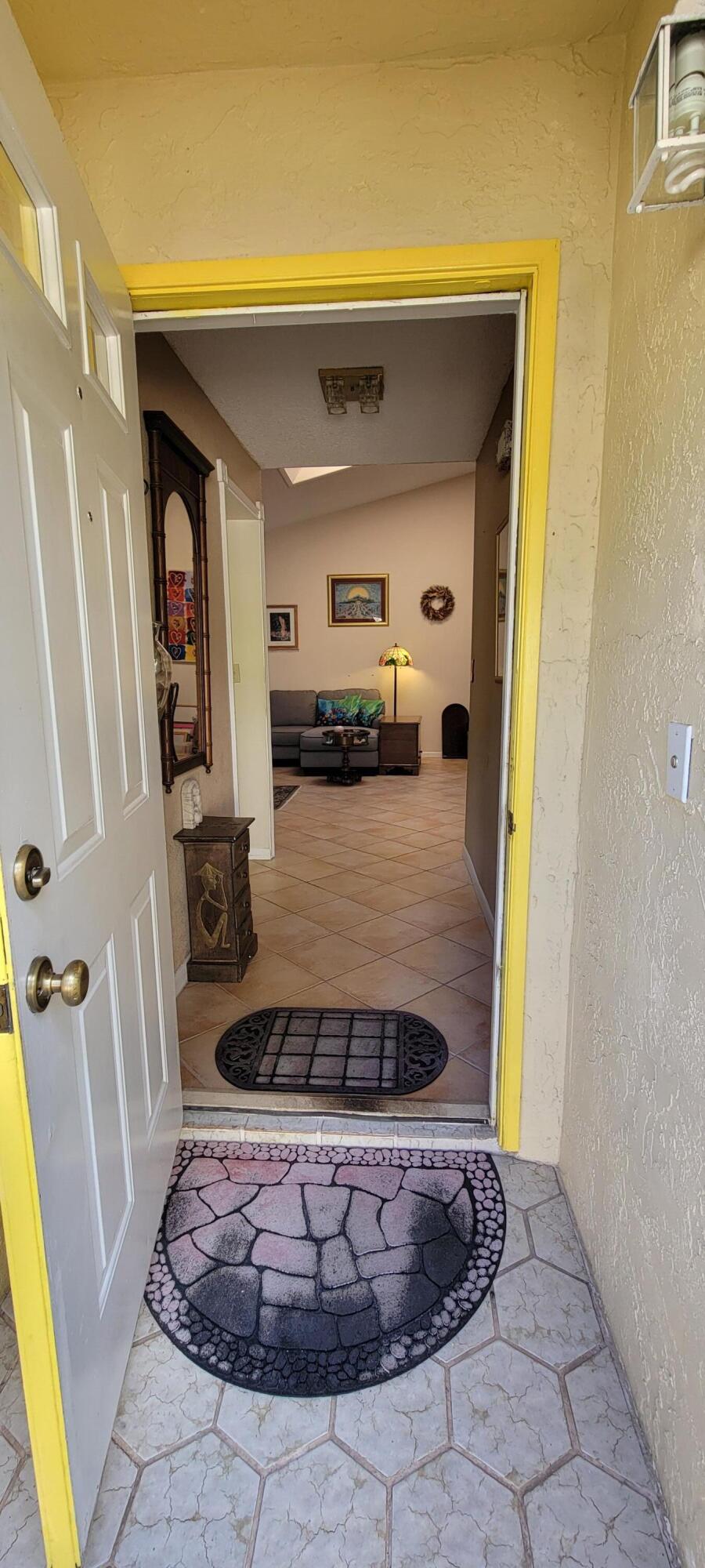 493 Southwest 28th Avenue Delray Beach, FL 33445 - Photo 7 of 48 20251120_111645