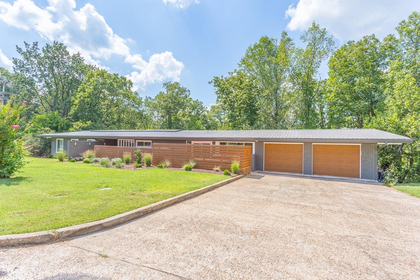 191 South Mission Ridge Drive Rossville, GA 30741 - Photo 2 of 28 162aafc3-821f-468d-8c7f-282aa1c6533e