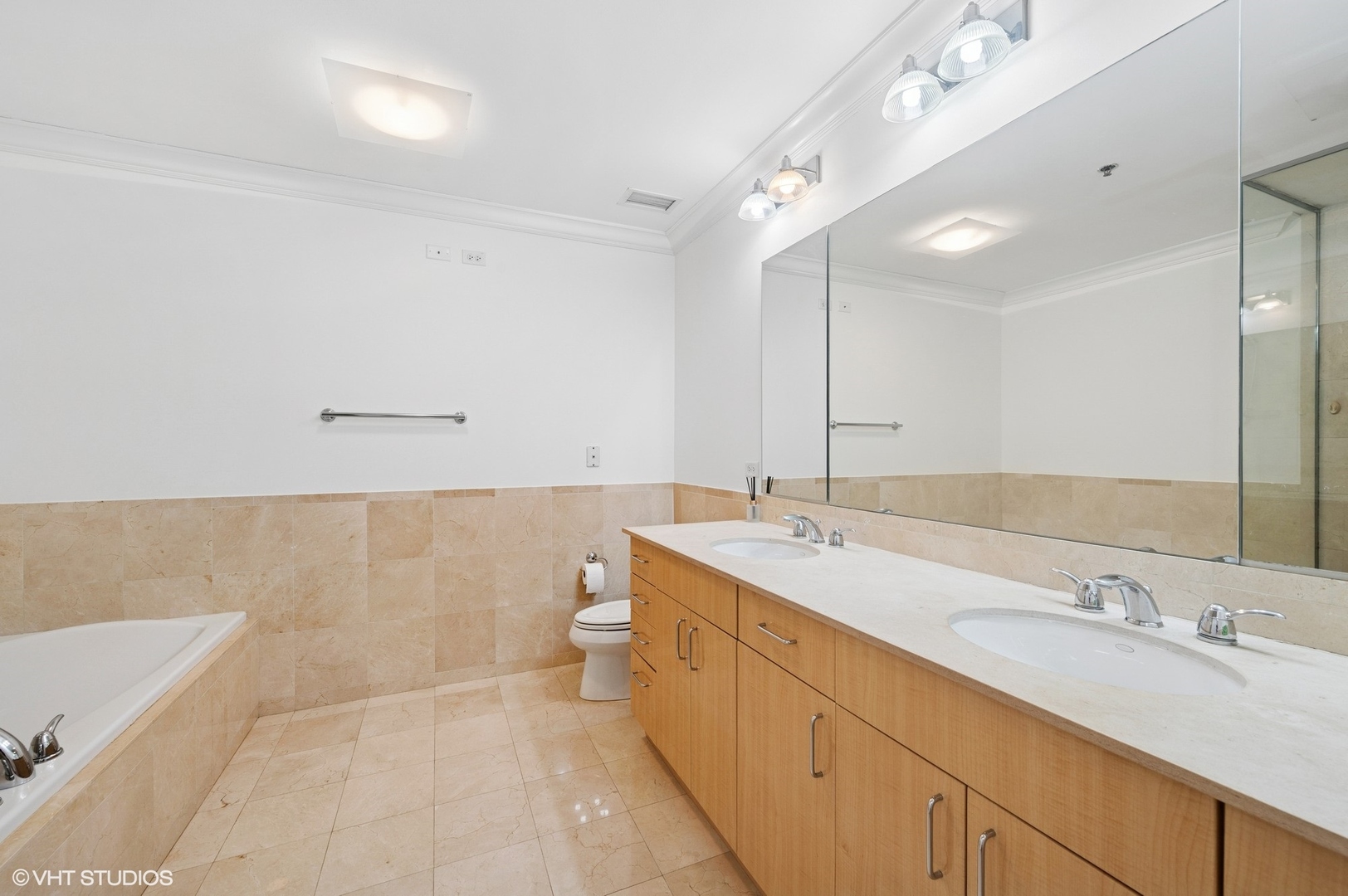 55 East Erie Street, Unit 3203 Chicago, IL 60611 - Photo 25 of 29