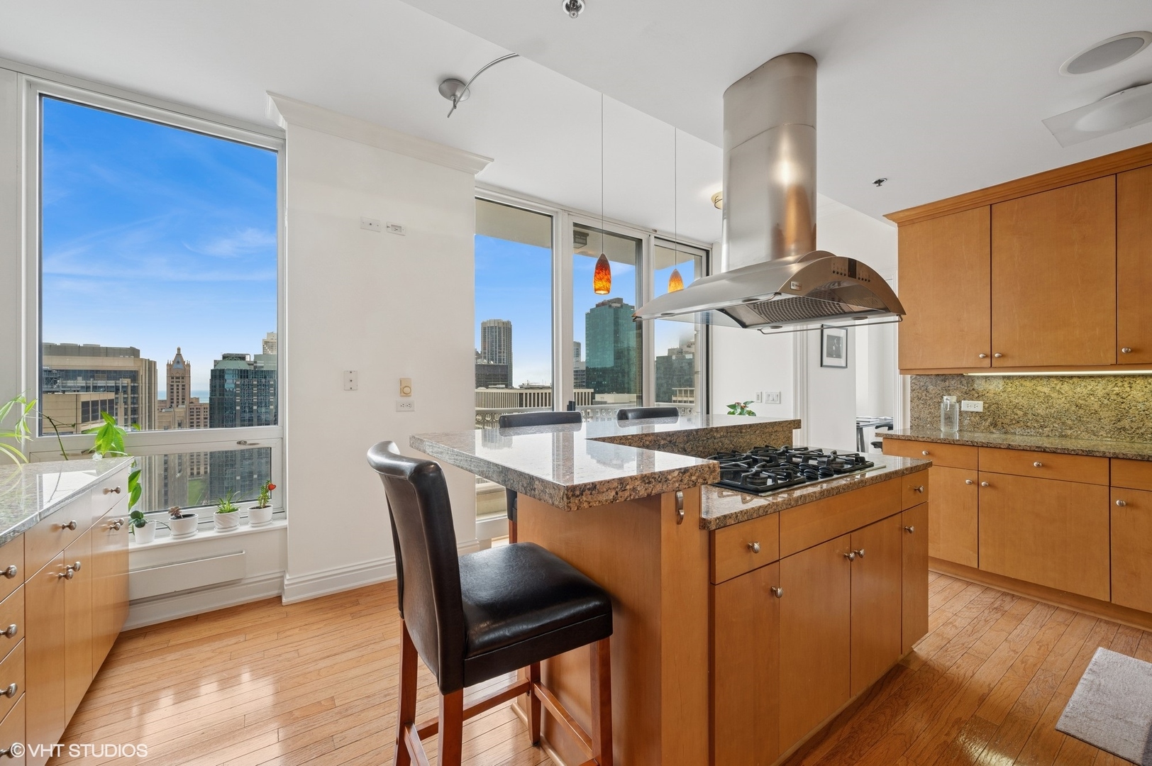 55 East Erie Street, Unit 3203 Chicago, IL 60611 - Photo 8 of 29