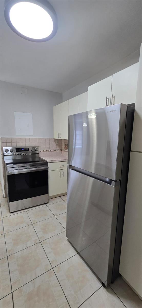 2787 Southwest 34th Court Miami, FL 33133 - Photo 9 of 20