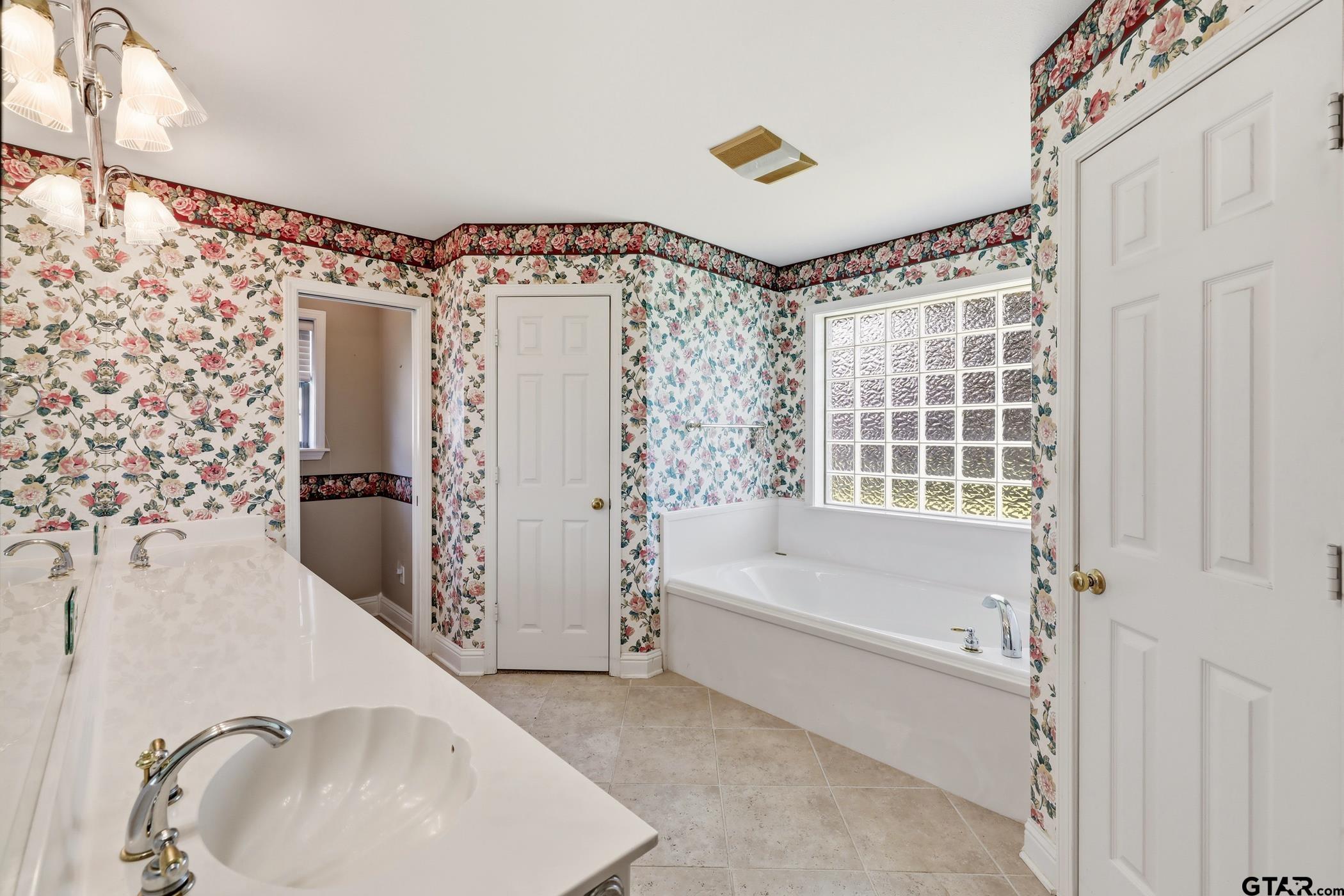 3105 Rouncival Drive Longview, TX 75605 - Photo 19 of 33