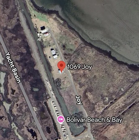 $1,050 | 1069 Joy, Port Bolivar, TX 77650