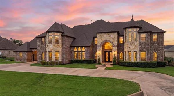 $1,850,000 | 715 Simmons Road, Double Oak, TX 75077