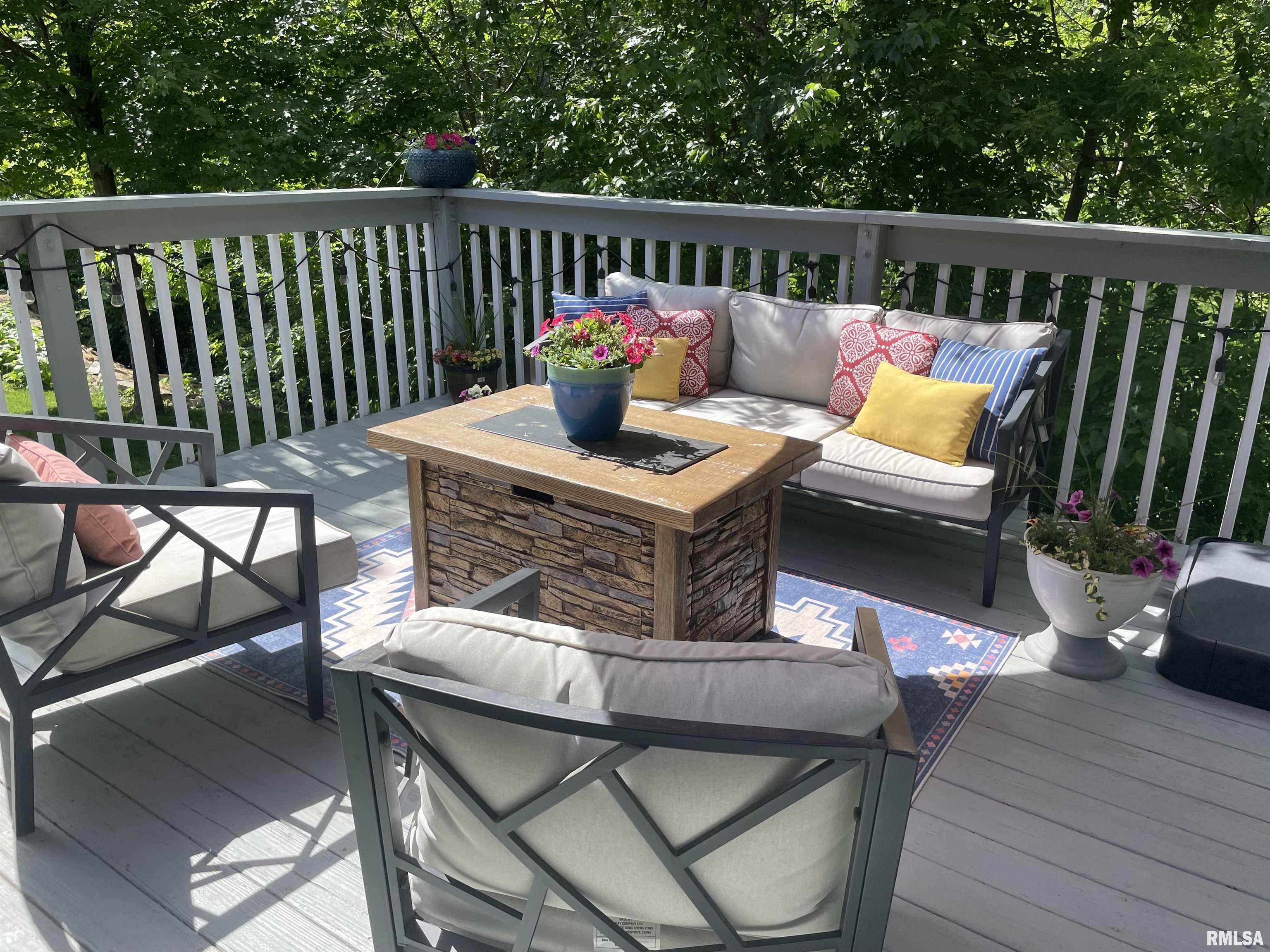 1268 Curtis Creek Road Quincy, IL 62301 - Photo 12 of 24 Gallery Image 12