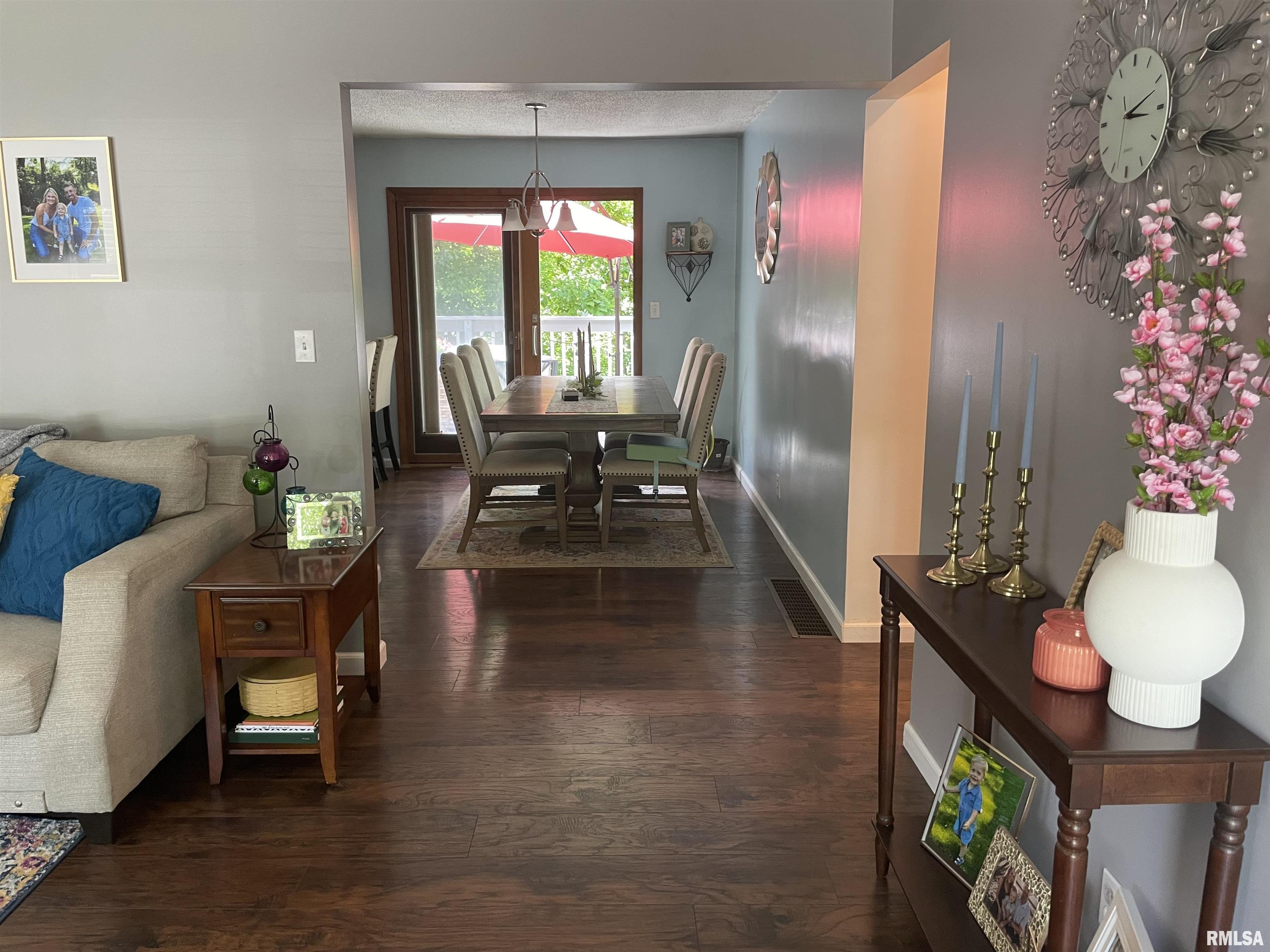 1268 Curtis Creek Road Quincy, IL 62301 - Photo 7 of 24 Gallery Image 7