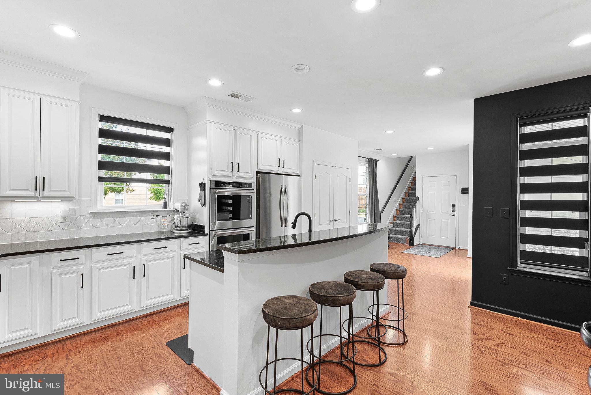 19404 Front Street Leesburg, VA 20176 - Photo 12 of 67