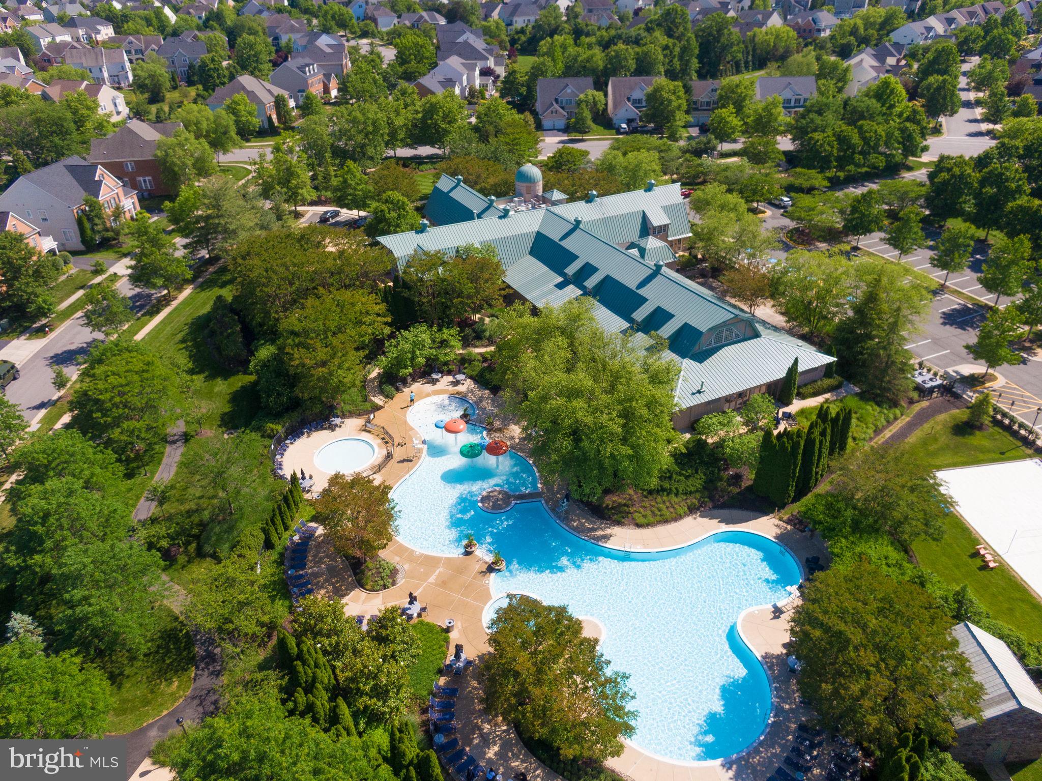 19404 Front Street Leesburg, VA 20176 - Photo 61 of 67 Outdoor Pool