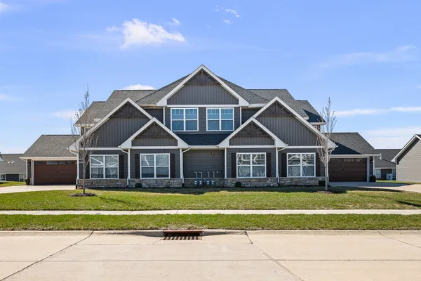 $269,900 | 3037 Shanes Way, Bettendorf, IA 52722