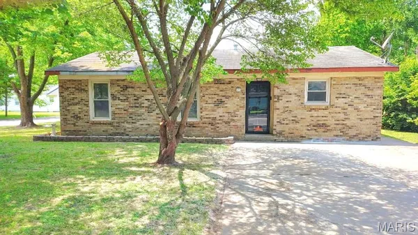 $85,000 | 521 South 6th Street, Charleston, MO 63834